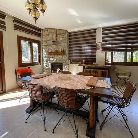 Altay Selimiye Daily Weekly Villa